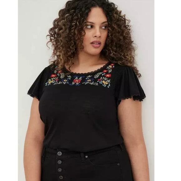 Torrid Knit Crewneck Embroidered Yoke Flutter Sleeve Tee size 0 - Picture 1 of 7